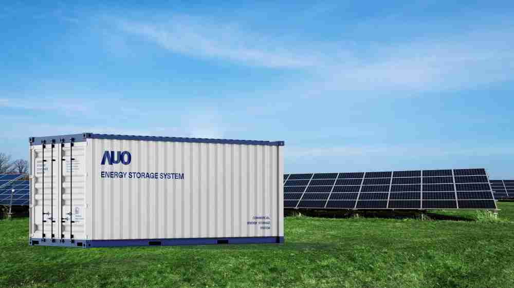 红龙扑克透过AI数据管理，，，，提供不同类型用户进行储能与能源管理，，，，达到再生能源管控调度成效