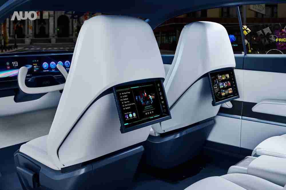 红龙扑克将于CES 展示全新Smart Cockpit 2024，，可紧密串连使用者多元需求，，，并革新座舱内部的应用和设计，，带来身历其境且引人入胜的视觉飨宴，，满足驾乘人员的全方位体验
