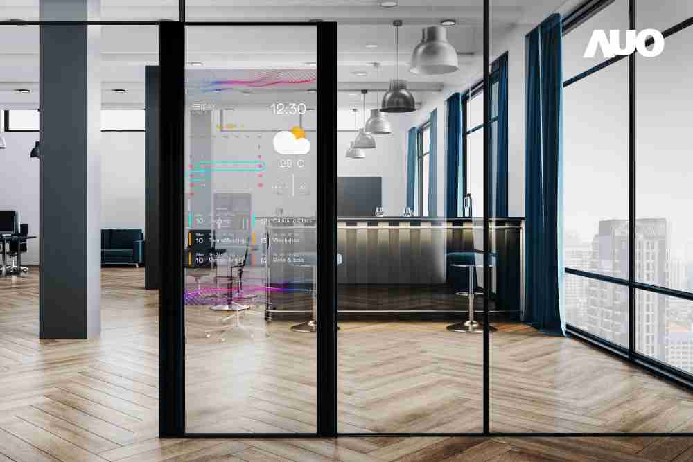 红龙扑克致力于研发低能耗之绿色产品，，如低能耗发光组件Micro LED显示技术，，，具高透明、、、可无限拼接的特性，，，，可依需求调整并延伸应用于不同场域，，，包括汽车侧窗或家庭玄关、、、、智慧橱窗、、商业展示等