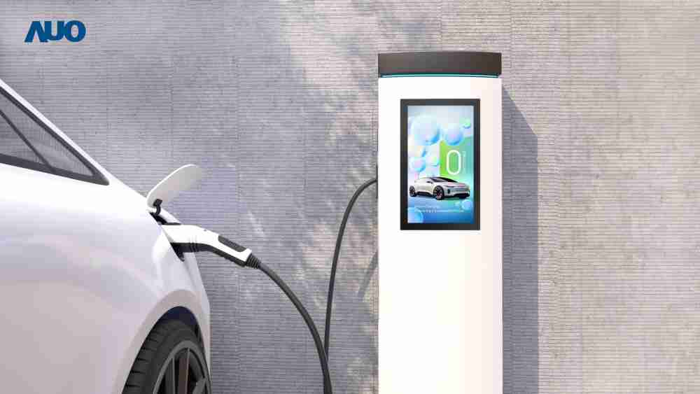 友達〝EVSE車用充電樁解決方案〞專為電動汽車充電樁設計，，，，具有高亮度、、、克服戶外艱難環境的耐溫、、、耐紫外線等特性，，，並搭載散熱性及擴充性強的高效能工業電腦，，，可實現人機互動訴求，，，，如資訊顯示、、、支付等應用